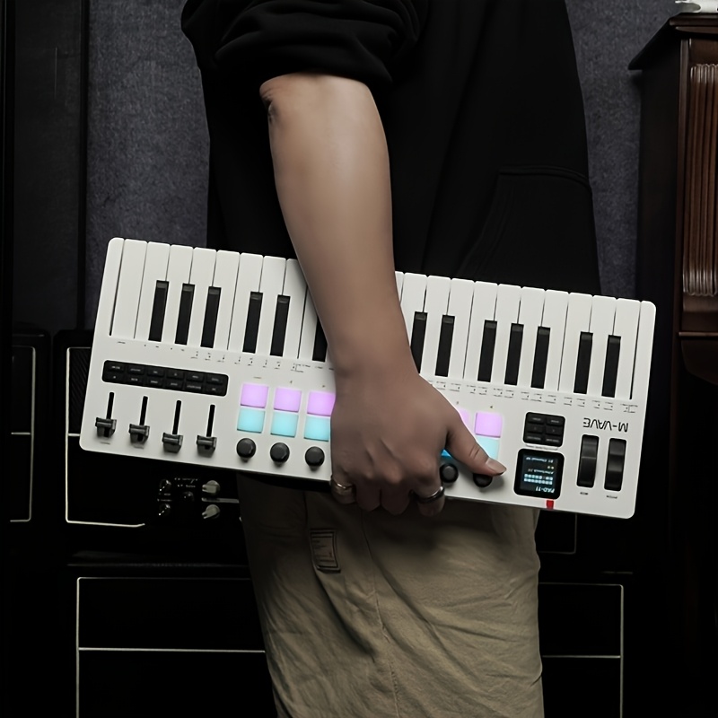 لوحة مفاتيح ميدي بلوتوث M-VAVE - مراجعة Midi Controller Pad وسعره